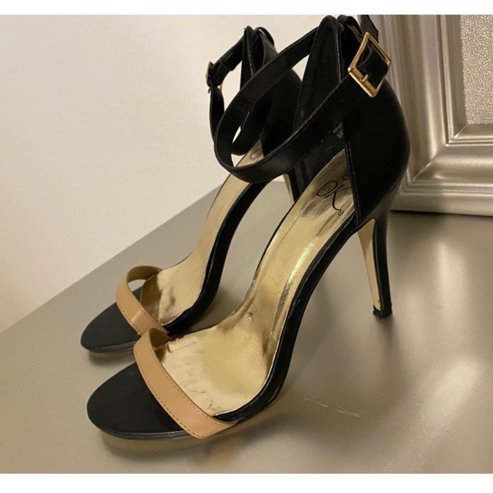 Single-sole Strap Sandal Sz 10